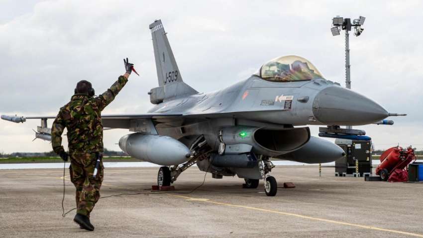 В Воздушных силах назвали дату, после которой Украина получит истребители F-16 В Воздушных силах назвали дату, после которой Украина получит истребители F-16