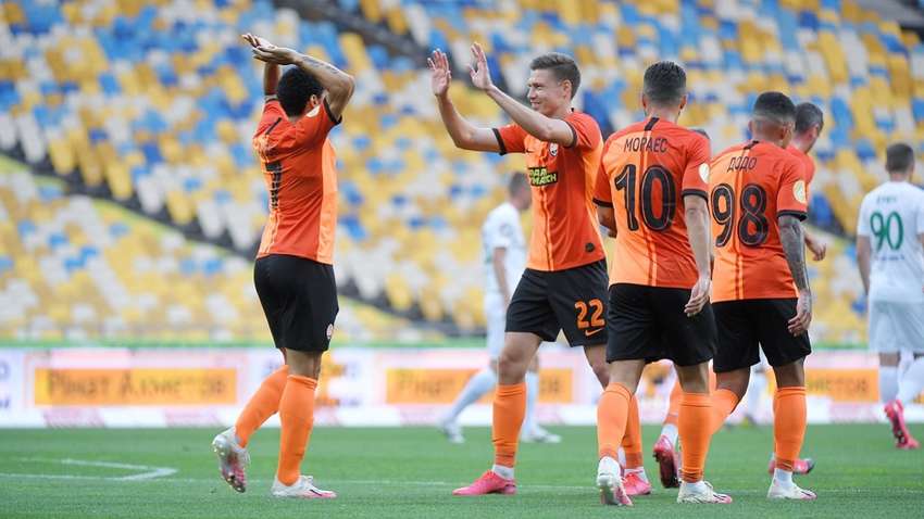 Шахтер стал 13-кратным чемпионом Украины и обошел Динамо по количеству трофеев Шахтер стал 13-кратным чемпионом Украины и обошел Динамо по количеству трофеев