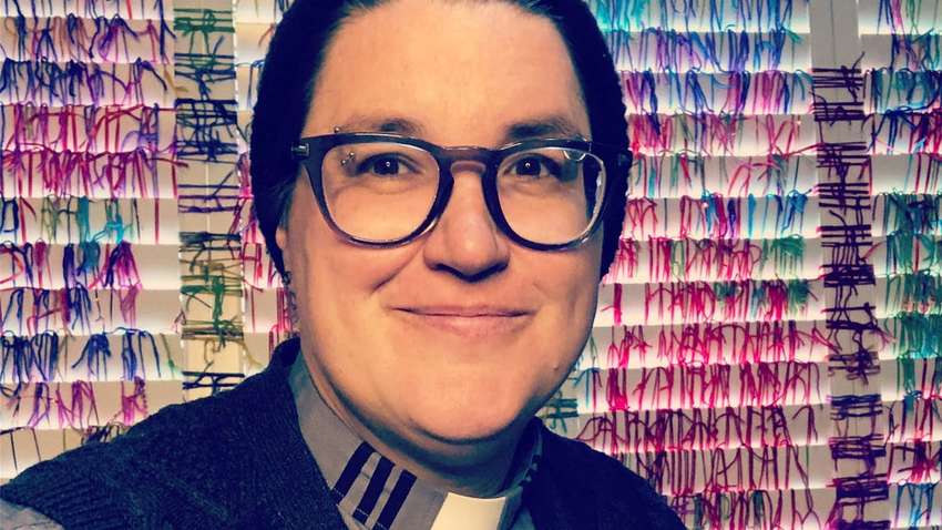 В США трансгендер став першим у світі єпископом  В США трансгендер став першим у світі єпископом