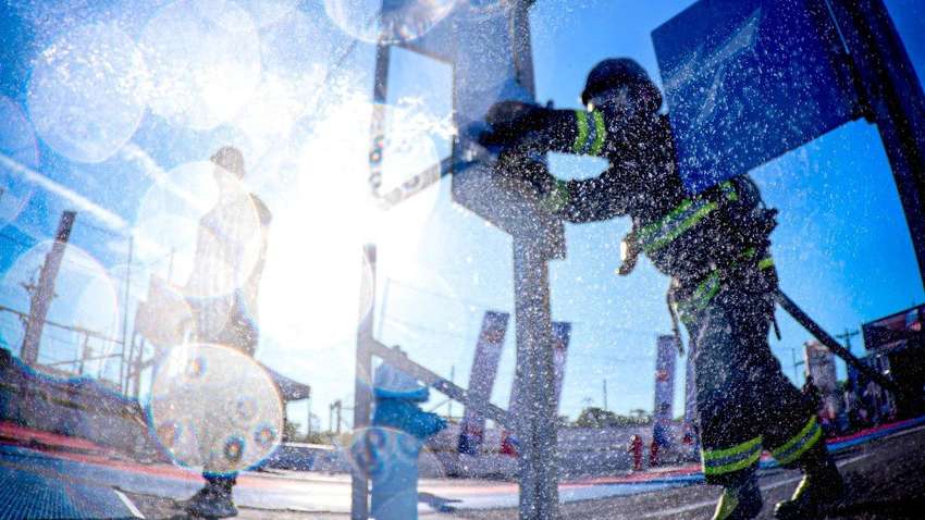 Український рятувальник встановив світовий рекорд у США (ФОТО)