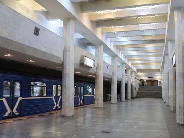 У Харкові на станції метро капрал поліції відкрив вогонь по колегах