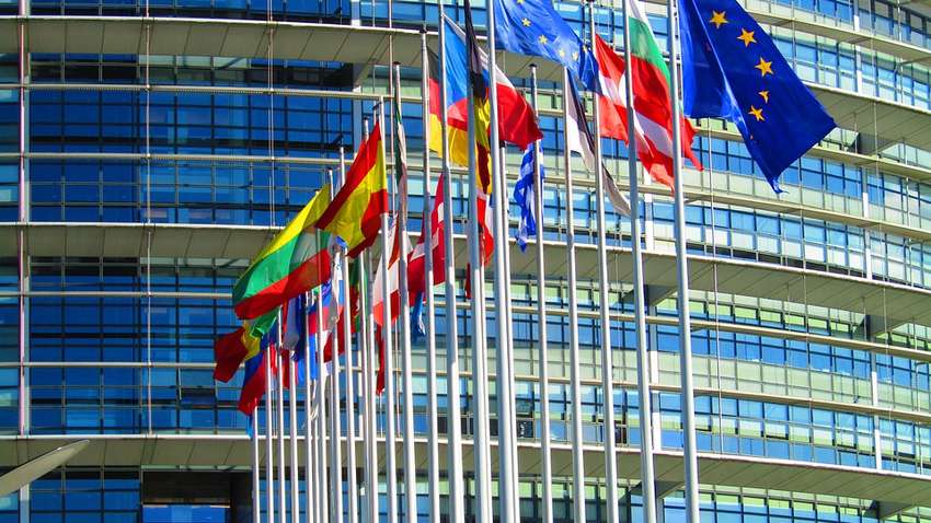 Відсутність дій НАТО зараз заохочуватиме Путіна йти далі: політики про позачерговий саміт 