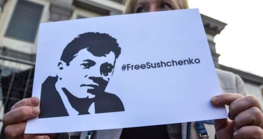 Політв'язня Сущенка доставили в Москву