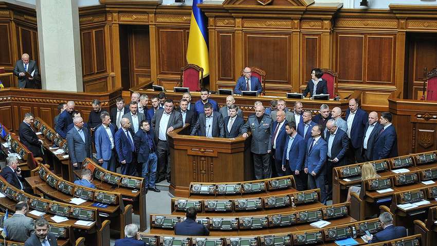 Дострокові парламентські вибори: які партії-новачки можуть з'явитися у Верховній Раді