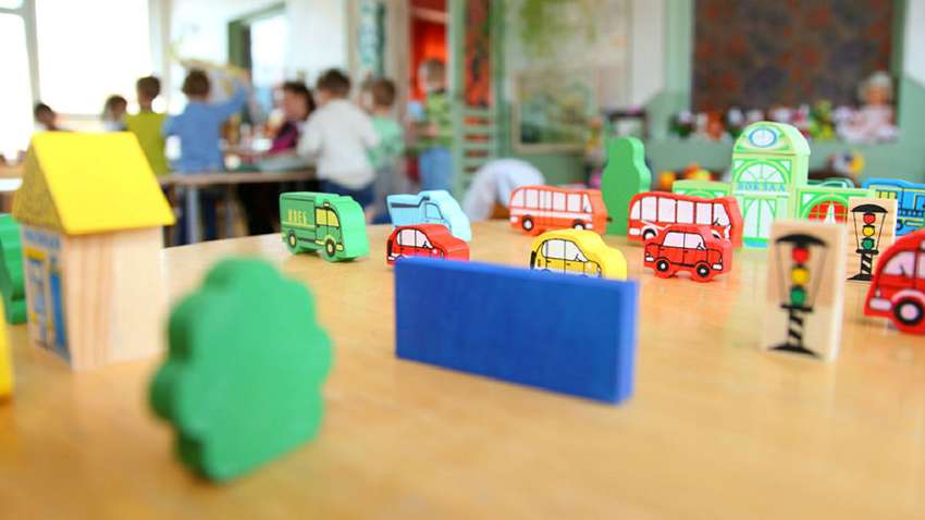 Детсады и начальная школа будут работать: новое постановление Кабмина