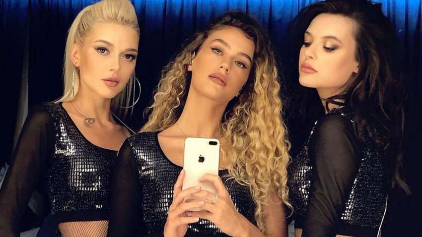 Солистка "ВИА Гры" решила отказаться от российского гражданства Солистка "ВИА Гры" решила отказаться от российского гражданства