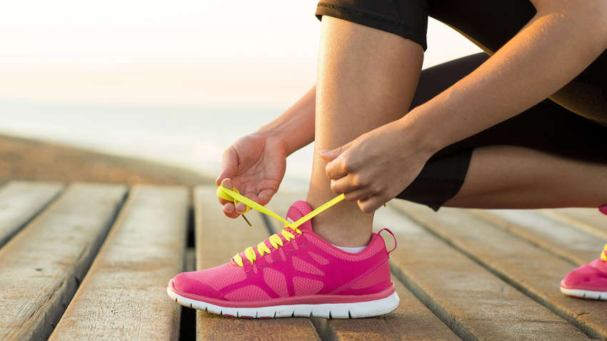 Лише найбільш лінивим: прості вправи для ранкової кардіо