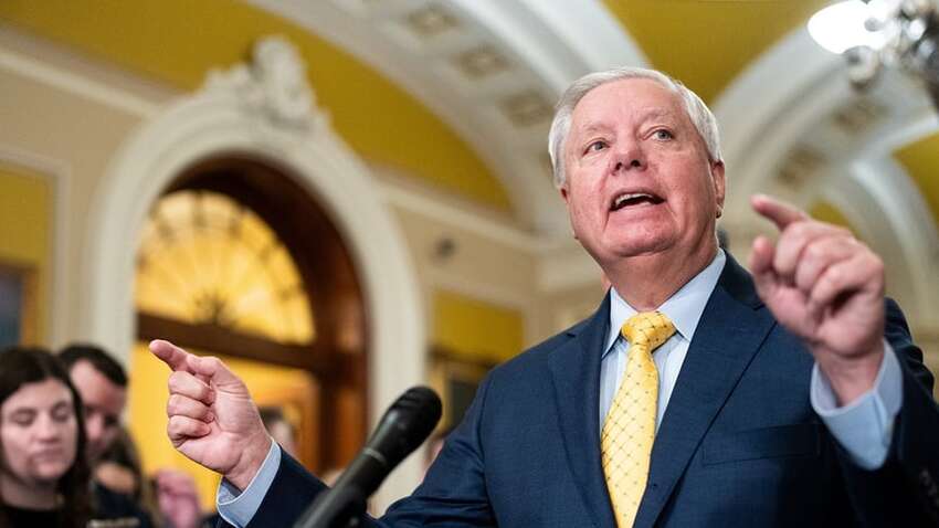 В Сенате США рассказали, что заставило Путина пересмотреть свои планы и согласиться на переговоры В Сенате США рассказали, что заставило Путина пересмотреть свои планы и согласиться на переговоры