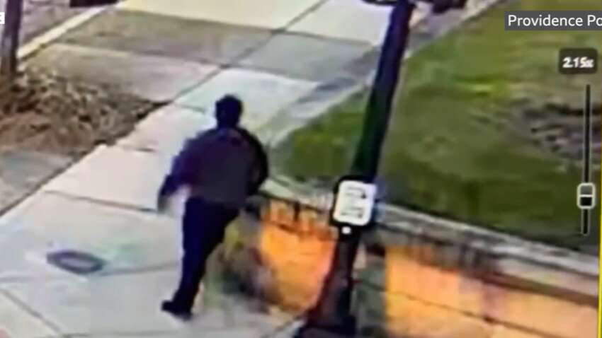 Розстріл перед іспитом: у престижному університеті США студенти гинули просто в аудиторії (ВІДЕО) Розстріл перед іспитом: у престижному університеті США студенти гинули просто в аудиторії (ВІДЕО)