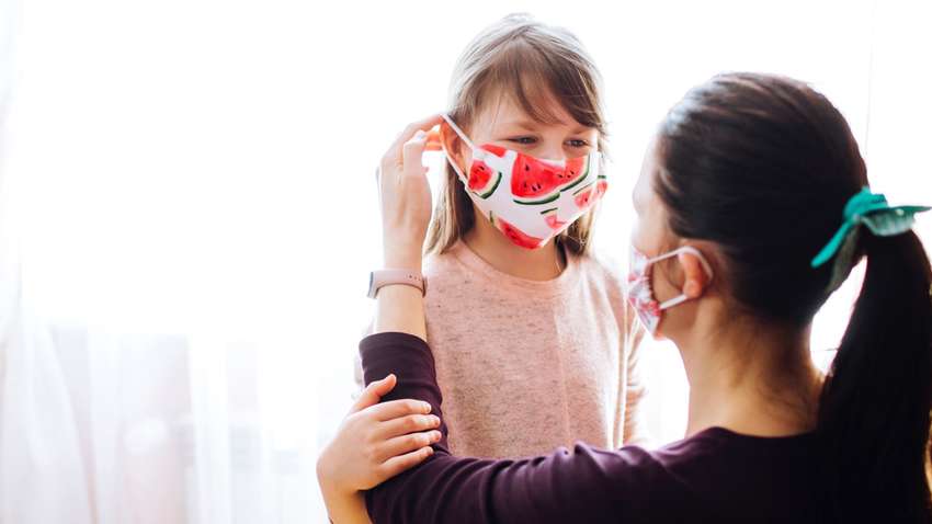 Врач назвала место, где обычно подхватывают коронавирус дети Врач назвала место, где обычно подхватывают коронавирус дети