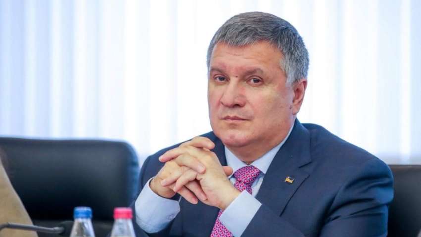 РФ не имеет монополии на русский язык — Аваков