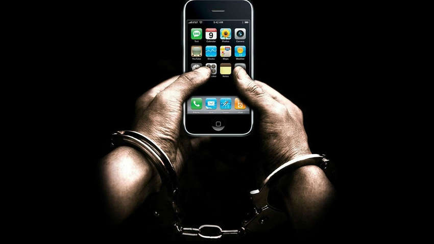 Заключенный украл со счетов украинцев почти полмиллиона гривен