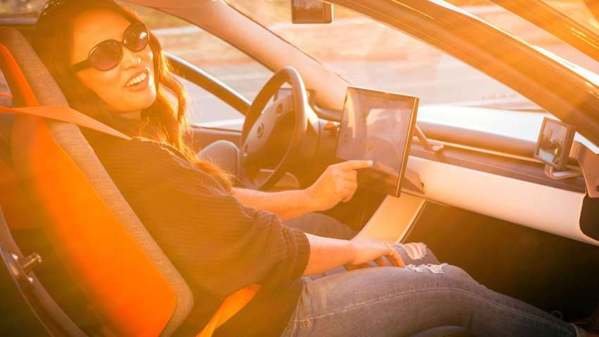 З'явиться триколісний електрокар, якому не потрібна зарядка: перші фото і ціна