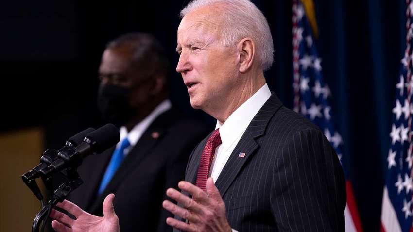 Ошибка в эфире: бразильская телеведущая перепутала Байдена с террористом Ошибка в эфире: бразильская телеведущая перепутала Байдена с террористом