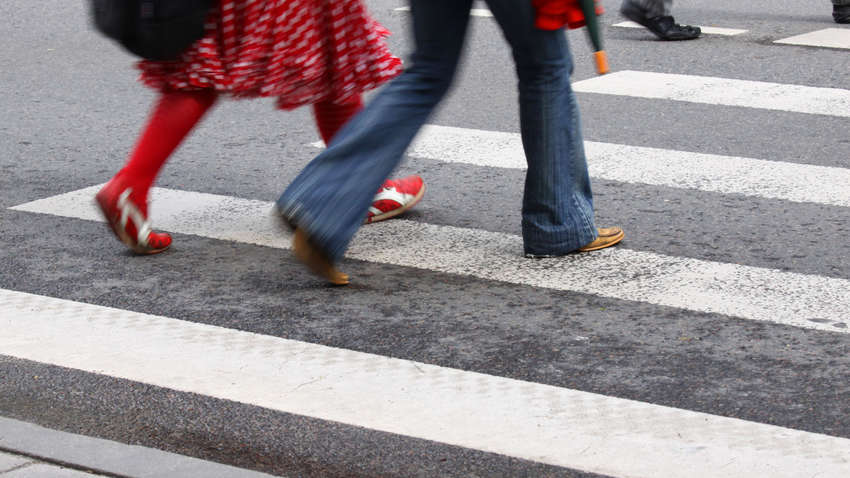 За что могут оштрафовать пешеходов - украинцам напомнили ПДД