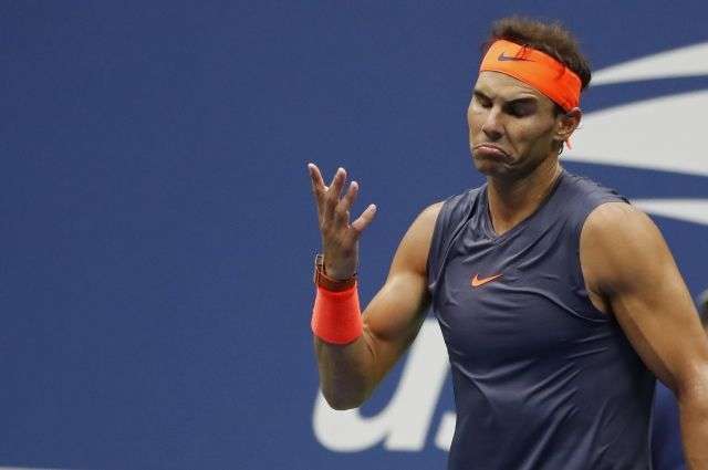 Рафаэль Надаль идет дальше на турнире в Уимболдоне