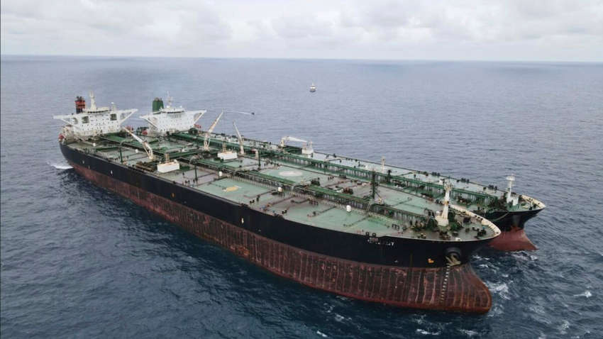 Російські нафтові танкери приховують своє місцезнаходження