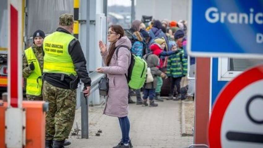 Украинскую туристку развернули на польской границе: что произошло Украинскую туристку развернули на польской границе: что произошло