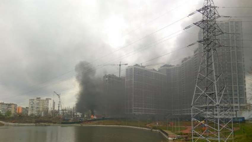 В Киеве вспыхнул масштабный пожар на електростанции: опубликованы фото и видео