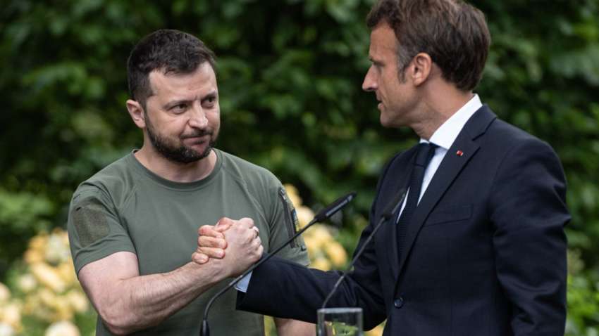 Зеленский ответил, поддерживает ли введение войск НАТО в Украину Зеленский ответил, поддерживает ли введение войск НАТО в Украину