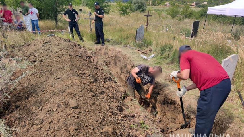 У Слов'янську Було проведено екзгумацію тіл загиблих під час бойових дій 2014 року - МВС