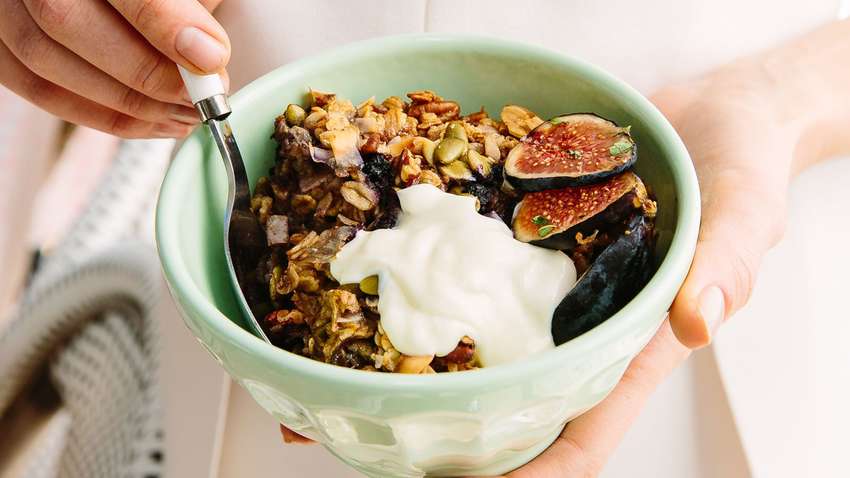 Завтракаем правильно: четыре вкусных летних рецепта для мужчин Завтракаем правильно: четыре вкусных летних рецепта для мужчин