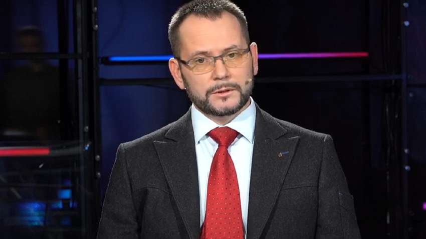 Эксперт обьяснил, почему в отношении лидера ОПЗЖ тоже должно быть применено личное обязательство 