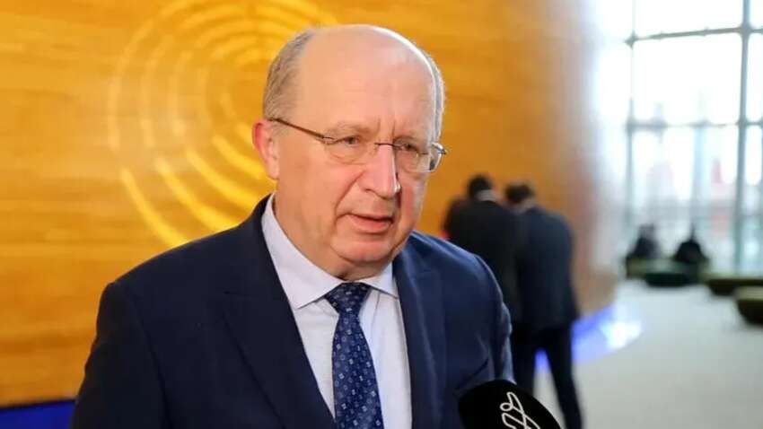 Появилась первая реакция ЕС на решение Зеленского уволить Федорова с Минобороны Появилась первая реакция ЕС на решение Зеленского уволить Федорова с Минобороны
