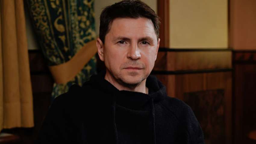 Подоляк: более трети административного аппарата государства коррумпированы Подоляк: более трети административного аппарата государства коррумпированы