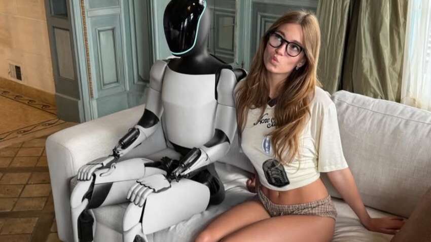 Українська модель OnlyFans влаштувала фотосесію з фейковим роботом Ілона Маска
