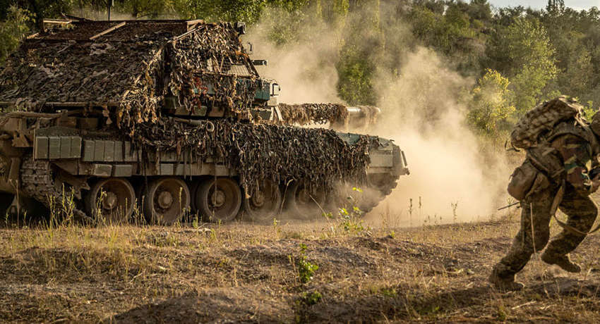 Захід втомився від війни в України: на що переключається