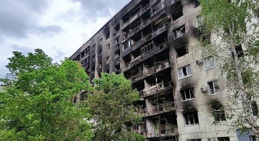 Настоящий ад на земле – по всему Северодонецку стойкий трупный запах: что происходит в городе