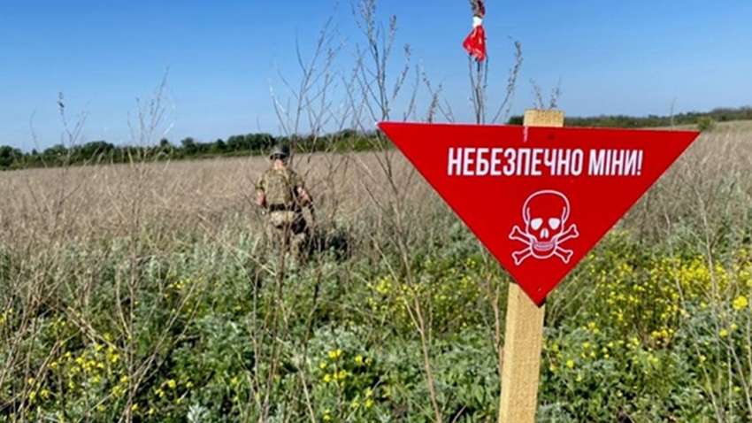 В Украине заключен первый договор на разминирование агроземель В Украине заключен первый договор на разминирование агроземель