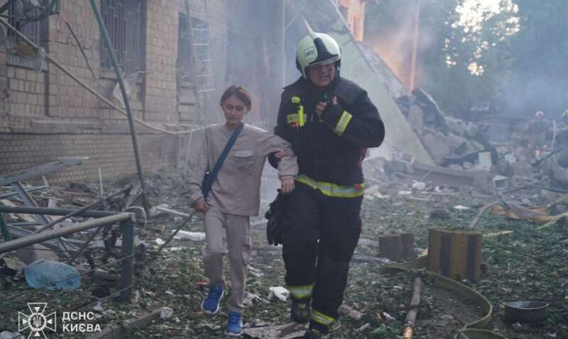 У Києві вже почалися «коврові бомбардуванн»: до чого це може призвести У Києві вже почалися «коврові бомбардуванн»: до чого це може призвести