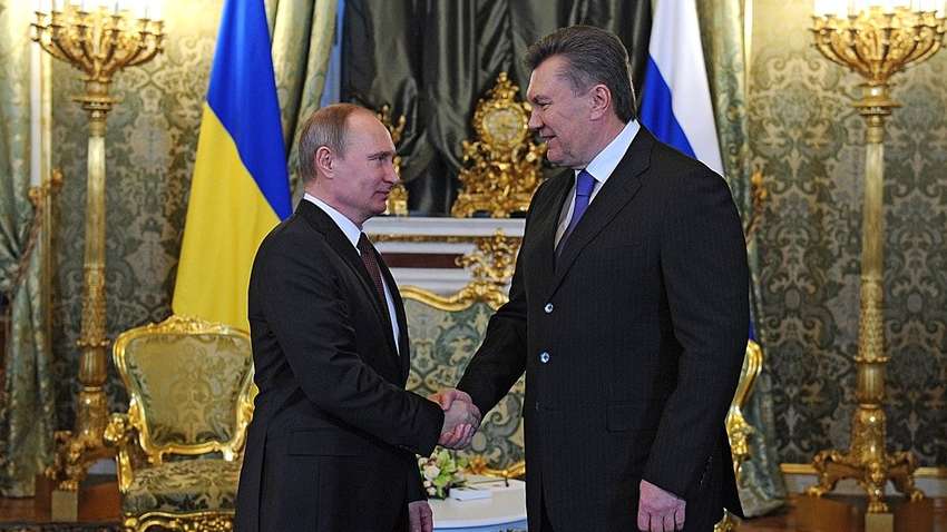 Янукович 11 разів дзвонив Путіну, коли розстрілювали Майдан, - слідство