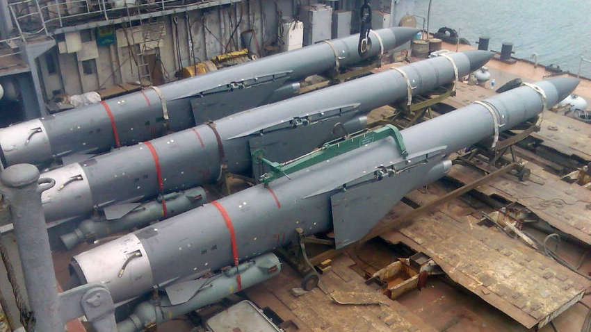 Почему санкции полностью не работают: как остановить производство российских ракет