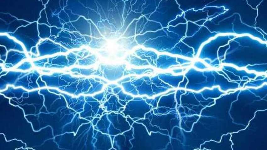 У Рівненській області юнак вижив після удару струмом у 27 тисяч вольт: подробиці