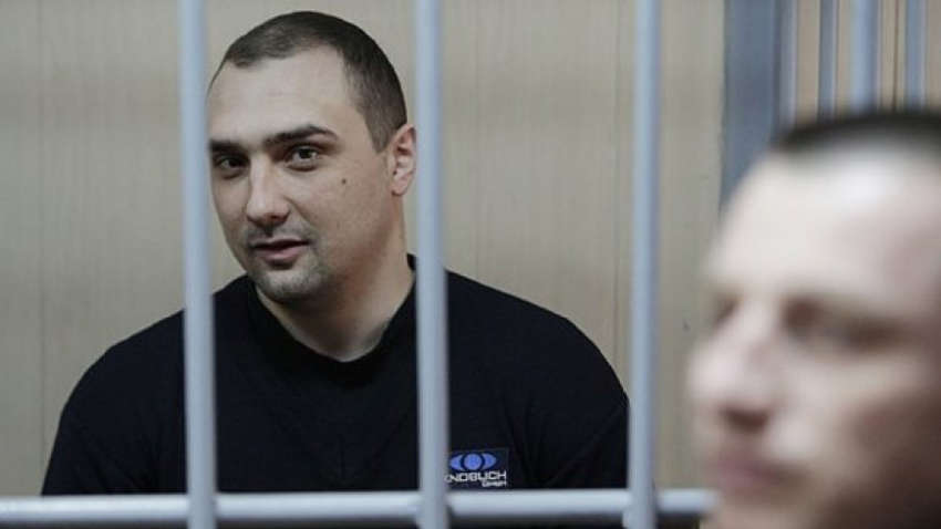 Суд смягчил меру пресечения экс-беркутовцу, обвиняемому в расстреле 48 майдановцев