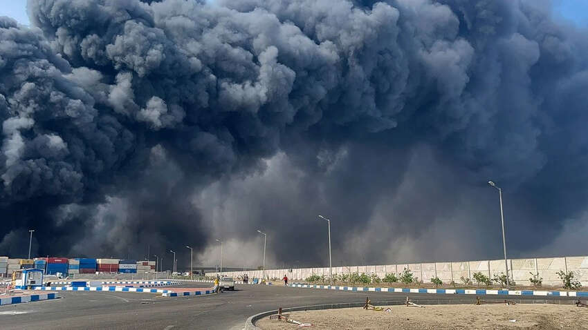 В Крыму российские военные базы в огне: детали массированного удара