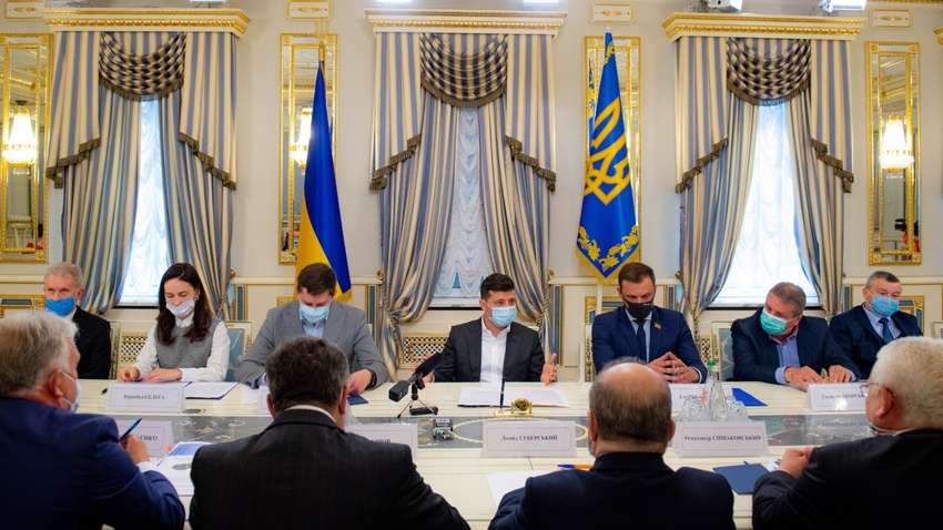 Зеленський: "Проблему кадрового голоду в Україні вирішить вища освіта" Зеленський: "Проблему кадрового голоду в Україні вирішить вища освіта"