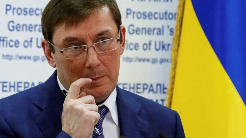 Окружной админсуд открыл дело о запрете Юрию Луценко покидать пределы Украины