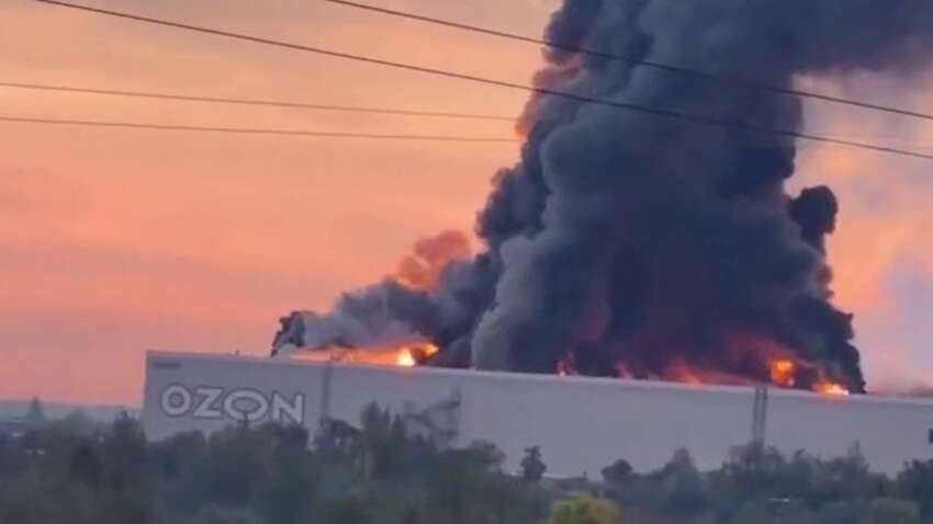 Горячая ночь и паника: дроны атаковали сразу два гигантских объекта в РФ