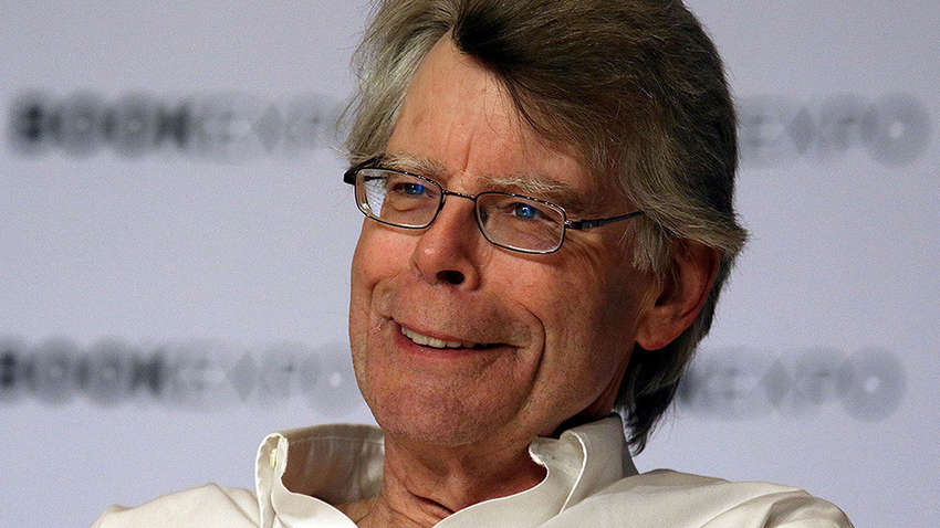 «Ты жалкий»: писатель Стивен Кинг жестко высмеял Трампа