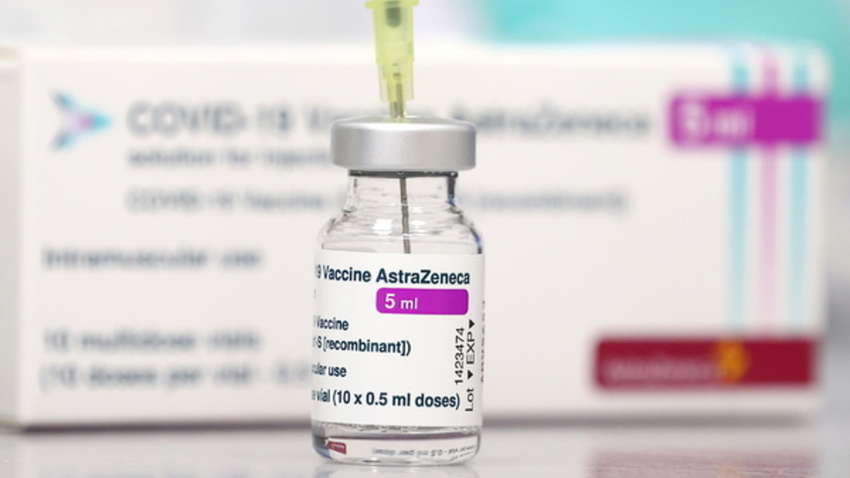 Каким препаратом вакцинировался Зеленский: информация из первых уст