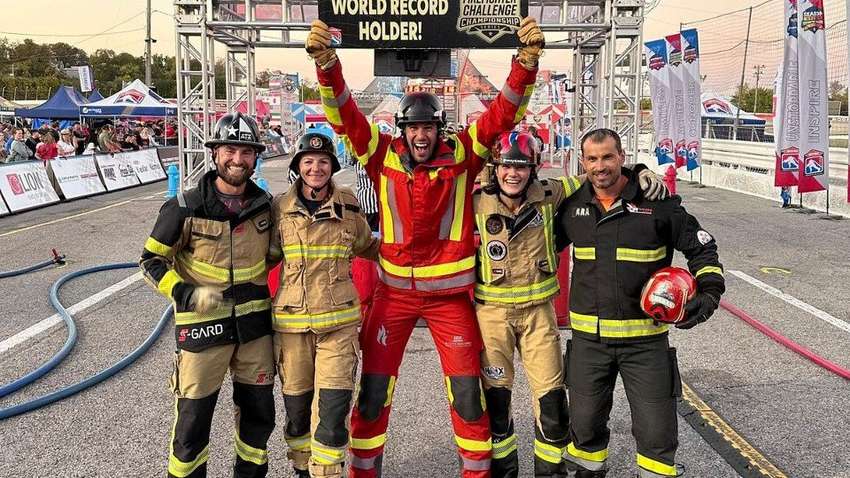 Український рятувальник поставив другий світловий рекорд у США за два дні