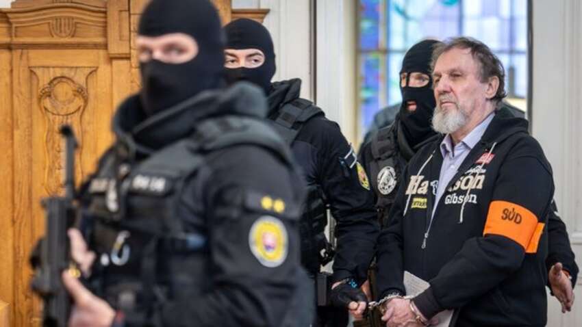 Стрілець у прем’єра Словаччини Фіцо отримав вирок: деталі Стрілець у прем’єра Словаччини Фіцо отримав вирок: деталі