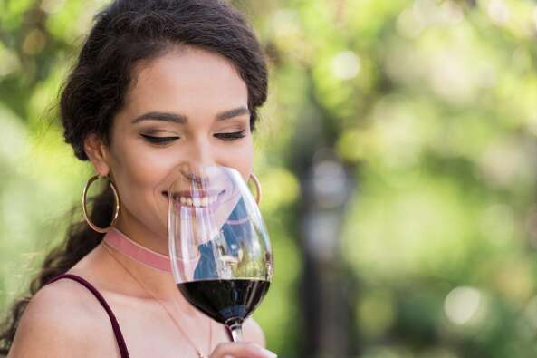 Вчені зруйнували великий міф про вино: люди у це вірили роками Вчені зруйнували великий міф про вино: люди у це вірили роками