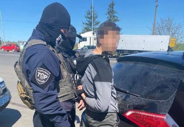 В Тернопольской области поймали "волонтеров", которые хотели украсть 2 млн грн пожертвований на ВСУ