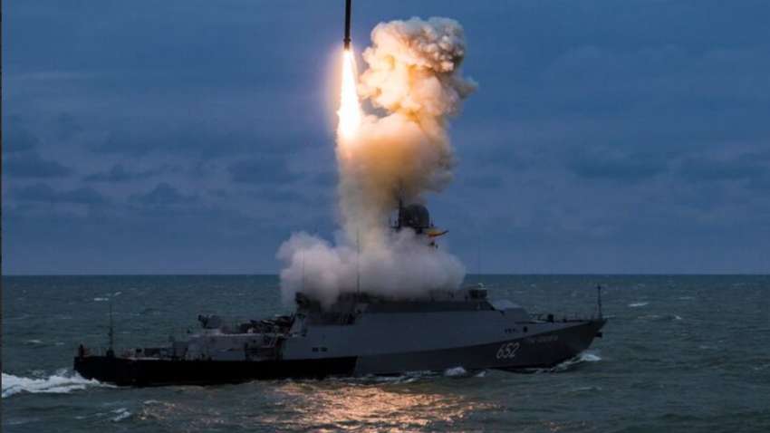 Ракетный удар по Украине возможен: Россия массово вывела в море корабли с "Калибрами" Ракетный удар по Украине возможен: Россия массово вывела в море корабли с "Калибрами"