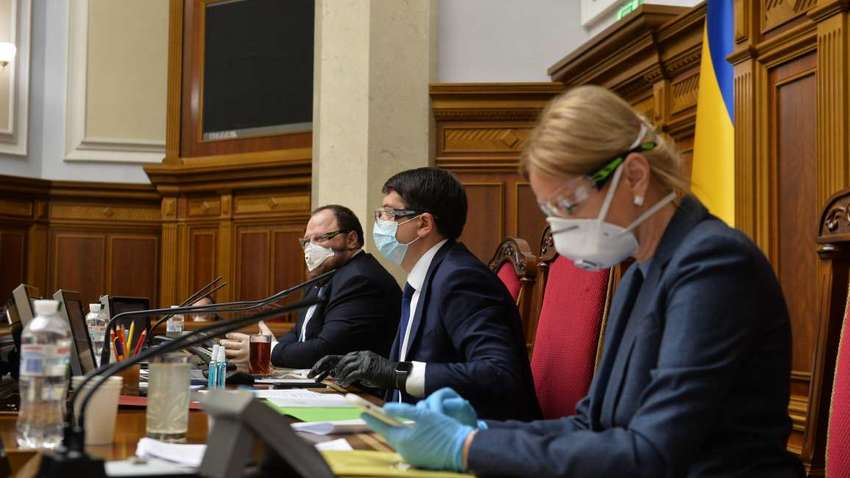 Позачергове засідання Ради 30 квітня: які питання розглянуть нардепи